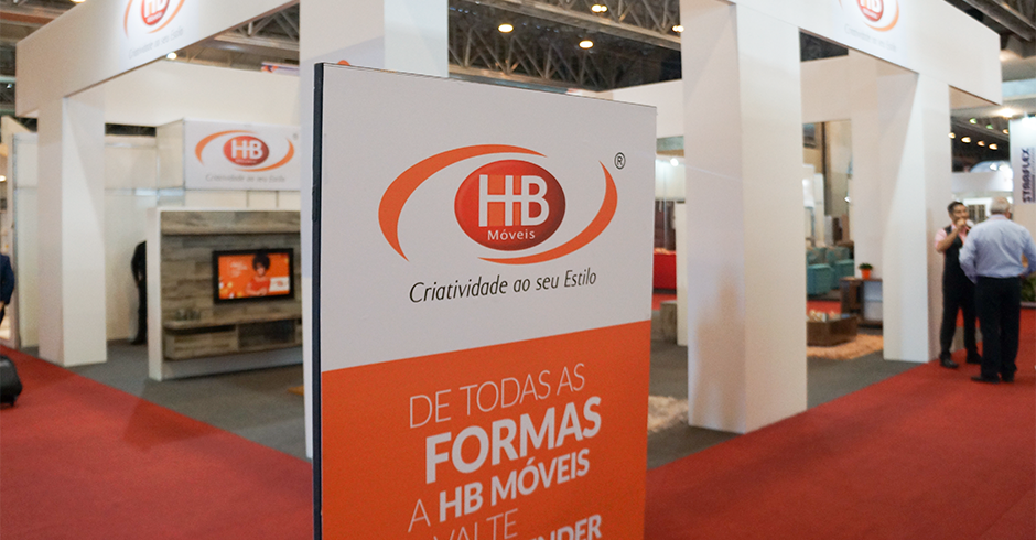 A HB Móveis recebeu o prêmio de Expositor Destaque, em função do grande número de clientes convidados para o Evento